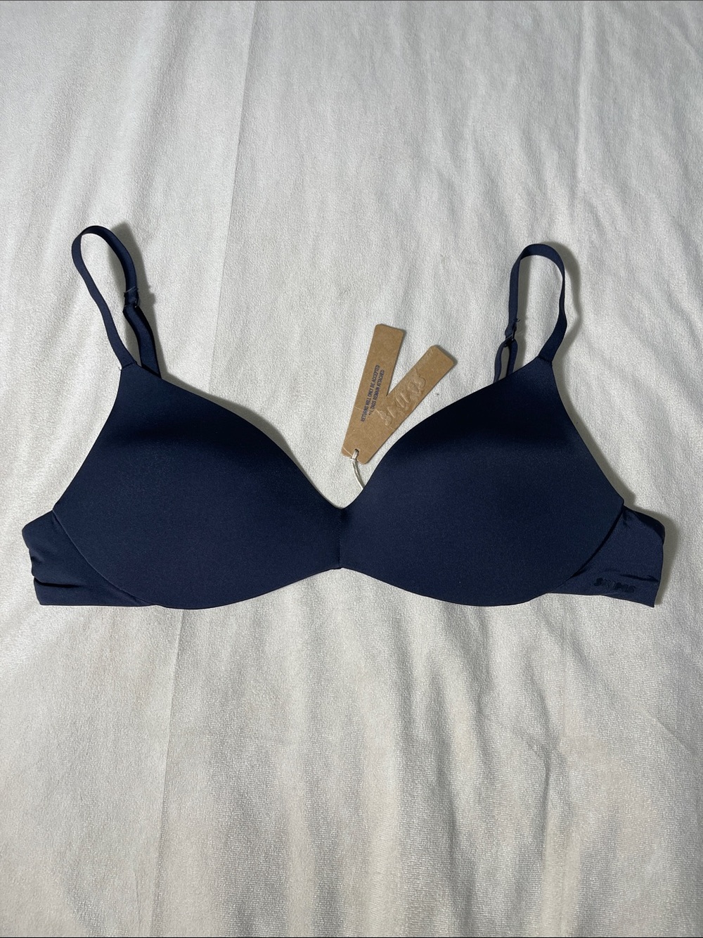 SKIMS Wireless Form Push-Up Bra Onyx 36A NWT